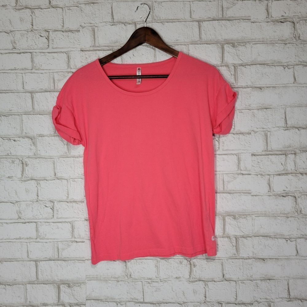 Fabletics short sleeve pink tee